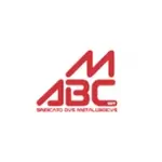 logo do sindicato dos metalúrgicos com um M sobre um ABC, tudo em caixa alta, vermelho